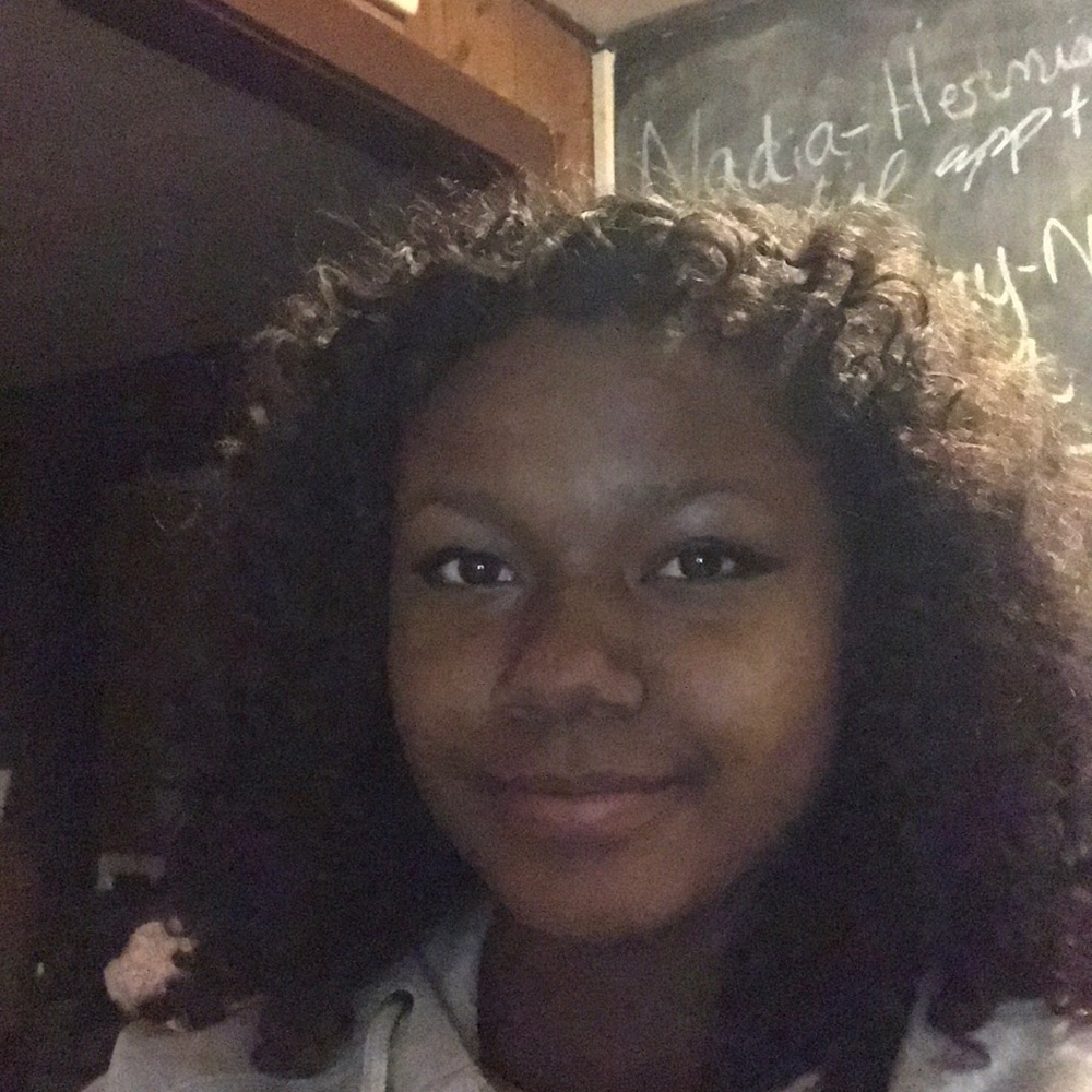 Meet your Posher, Nadia